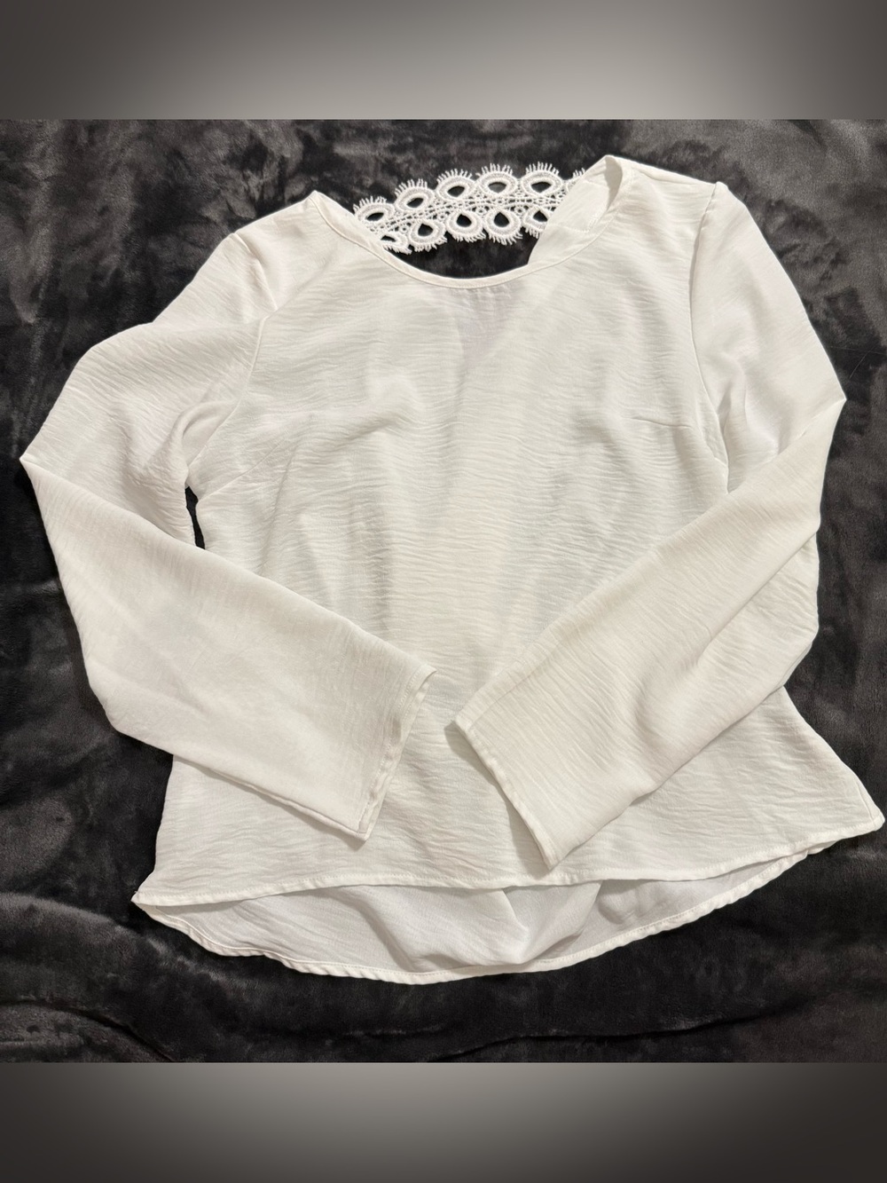 Women's White Long-Sleeve Textured Open Back Top